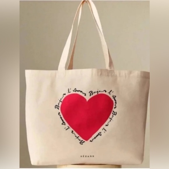 Sezane Handbags - Sezane Heart Tote